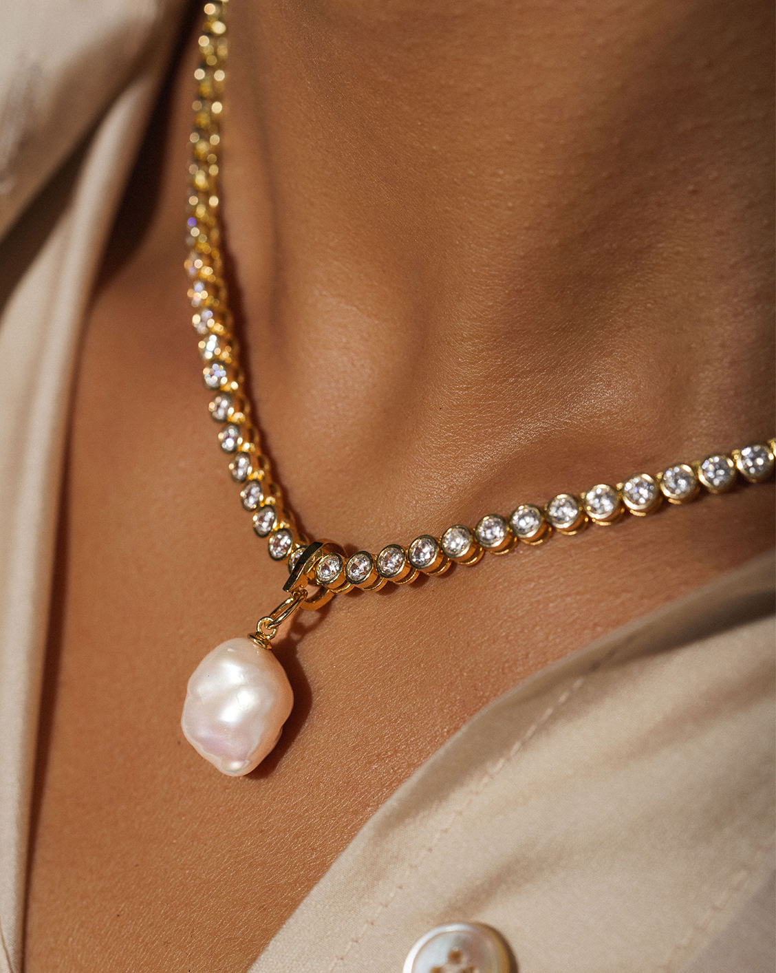 Medium Baroque Pearl Tennis Pendant - Gold Vermeil